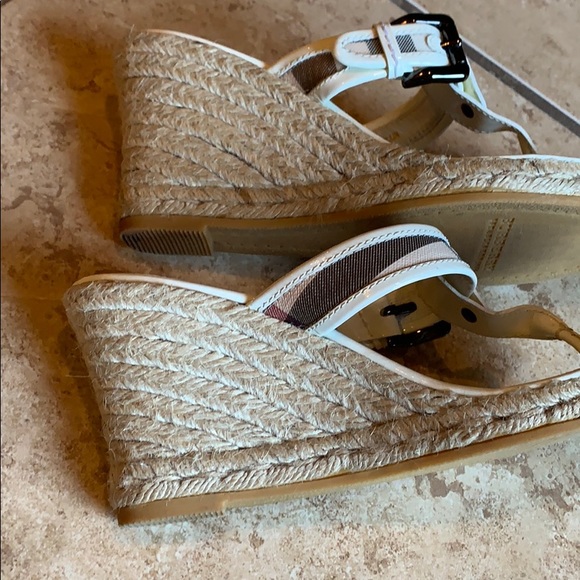 Sandals - Picture 6 of 7